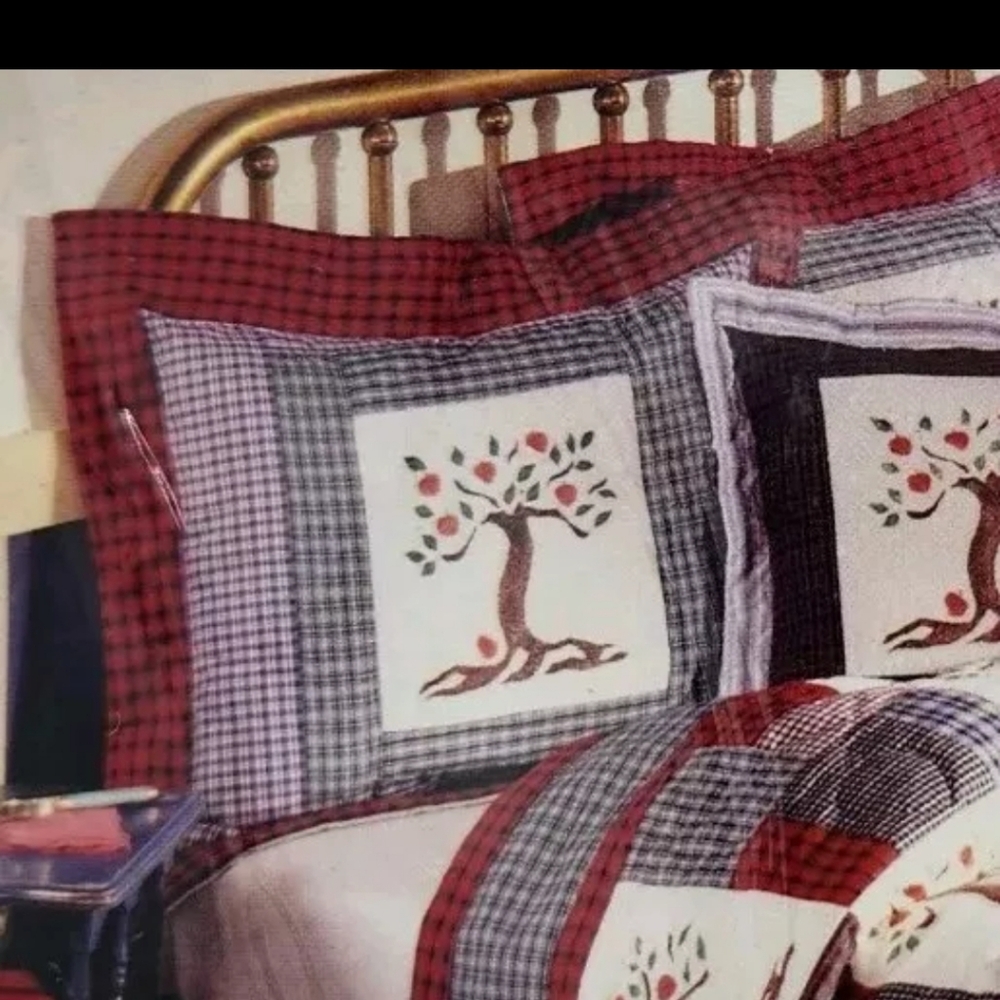 Imperial Elegance Peking Handicraft Quilted Sham Apple Tree Handmade 24" X 30"